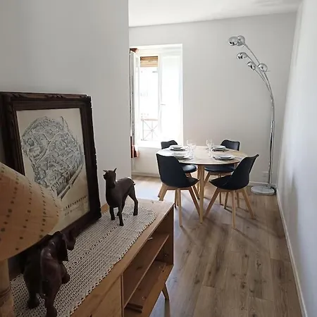 Appartement, Nation, 1mn A Pied Du Metro 1,2,6,9 Et Rer A, 2-6p,2br- 2 Toilet-1wc Apartment
