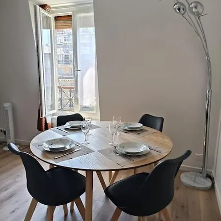 Appartement, Nation, 1mn A Pied Du Metro 1,2,6,9 Et Rer A, 2-6p,2br- 2 Toilet-1wc * Paris