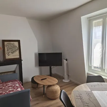 Appartement, Nation, 1mn A Pied Du Metro 1,2,6,9 Et Rer A, 2-6p,2br- 2 Toilet-1wc Apartment *